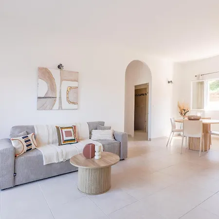 Apartamento Le Trois Mc - Appt Climatisé Proche De La LʼÎle-Rousse